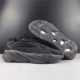 YEEZY BOOST 700V2  Black