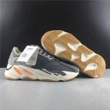 YEEZY 700 BOOST MAGNET Fv9922