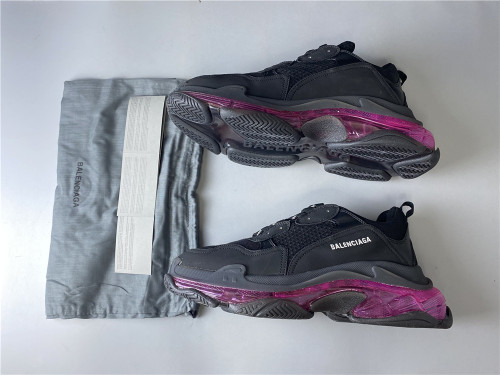 Triple S Black Sneaker Black pink