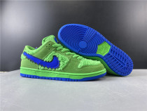 Dead x SB Dunk Low“ Yellow Bear”