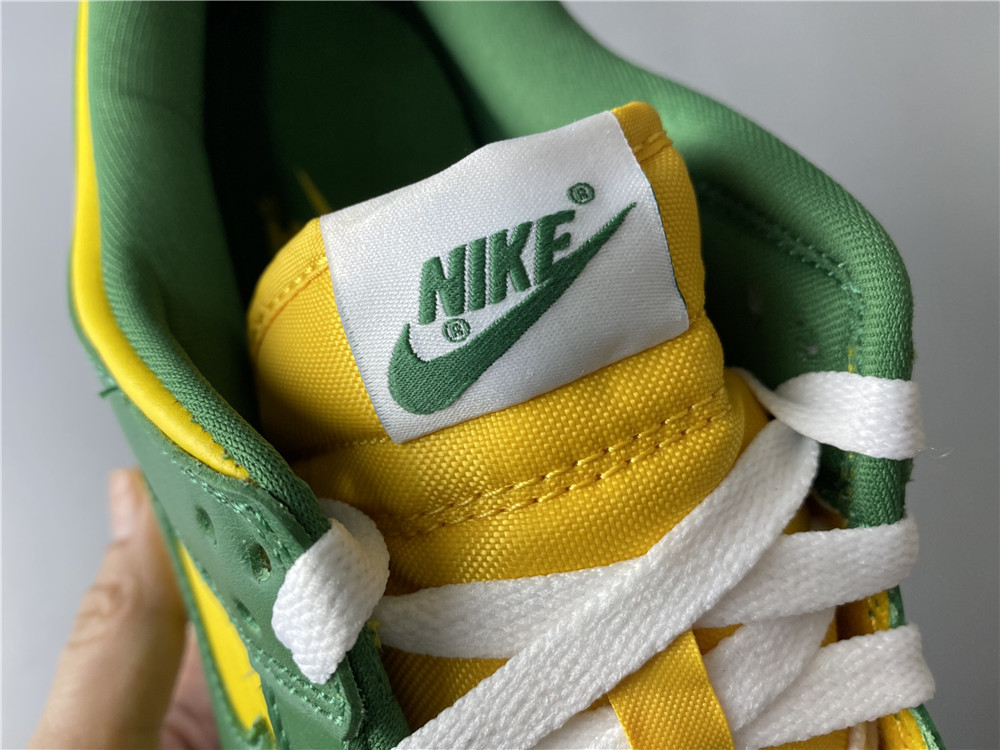 dunks yellow and green