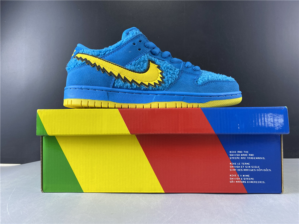 grateful dead x dunk low sb blue bear