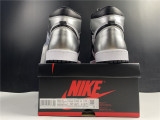 Air Jordan 1 High OG WMNS “Silver Toe”