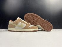 Nike Dunk Low PRM  Medium Curry 