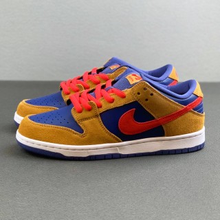  SB Dunk Low “Pelle Hat” BQ6817-700