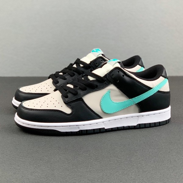  Dunk Low “Tiffany”