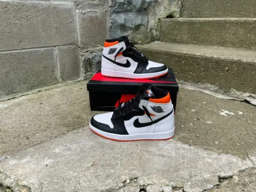 Air Jordan 1 High OG “Electro Orange”