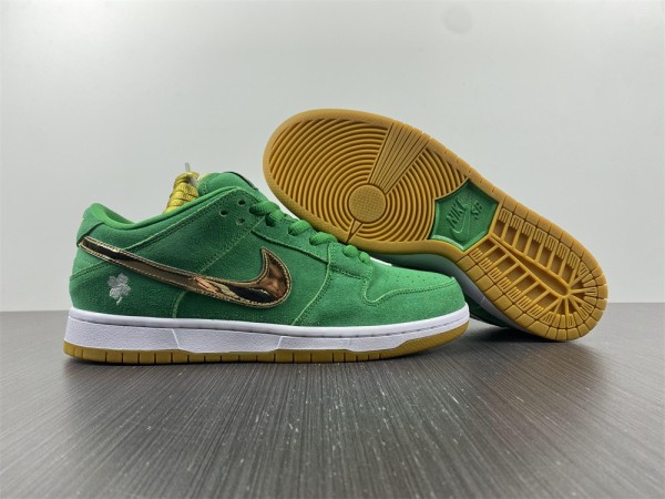  SB Dunk Low Lucky Green BQ6817 303