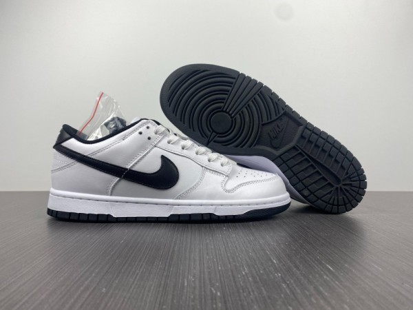 Dunk Low white and black 2022