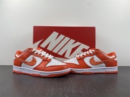 Dunk Low “Orange Paisley” 