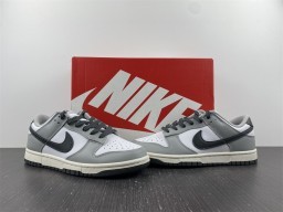  Dunk Low “Light Smoke Grey”