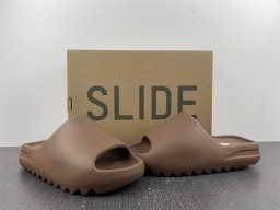 Yeezy Slide New Version Soot GX6141 Earban