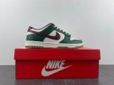  Dunk Low “Gorge Green”