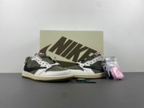 Travis Scott x Air Jordan 1 Low OG