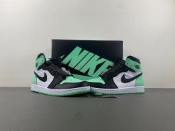 Air Jordan 1 High OG “Green Glow”