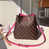 B1P20E81 Popular  leather bag 