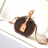 B1P20E15 Popular leather bag 