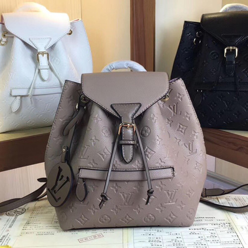 B1P20E6 Popular  leather backpacks