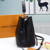 B1P11E81 Popular  leather bag 