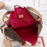 B1P11E84 Popular leather bag 