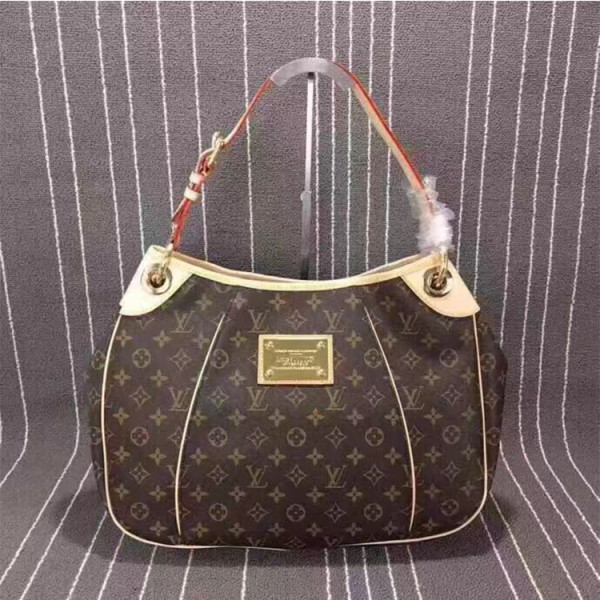 B1P11E11 Popular   leather bag 