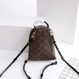 1E010B Popular  leather backpacks