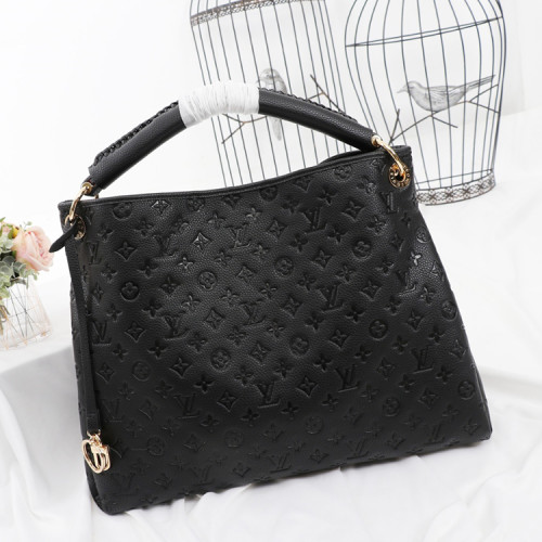B1X31E23 Popular  leather bag 