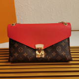 B1X41E83 Popular  leather bag 