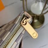 B12X51E108 Popular  leather bag 