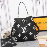 B12X61E04 Popular leather bag 