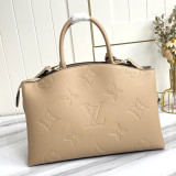 B1X61E059 Popular  leather bag 