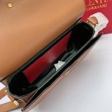 B5X111VL45 Popular  leather bag 