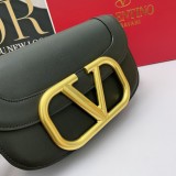 B5X111VL45 Popular  leather bag 