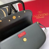 B5X111VL45 Popular  leather bag 