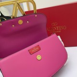 B5X111VL45 Popular  leather bag 