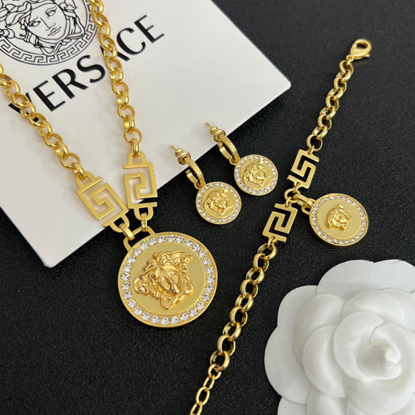 3V15X Popular    Earrings