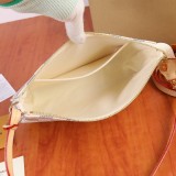 B1X102E17 Popular  leather bag 