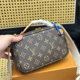 B1X43E162 Popular  leather bag 