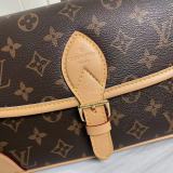 B12X73E28 Popular leather bag 
