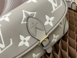 B12X73E28 Popular leather bag 