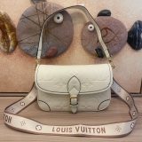B12X73E28 Popular leather bag 