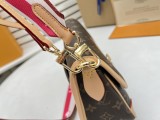 B12X73E28 Popular leather bag 