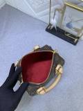 B12X73E44 Popular  leather bag 