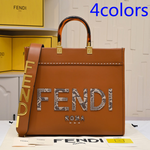 2XF18B  Fashionable leather bag 