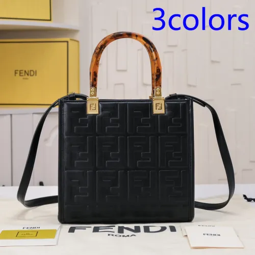2XF23B  Fashionable leather bag 