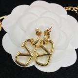 1YVL112X  Popular  Earrings Bracelets Necklaces