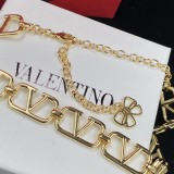 1YVL112X  Popular  Earrings Bracelets Necklaces