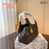 B16X93D107 Popular leather bag 