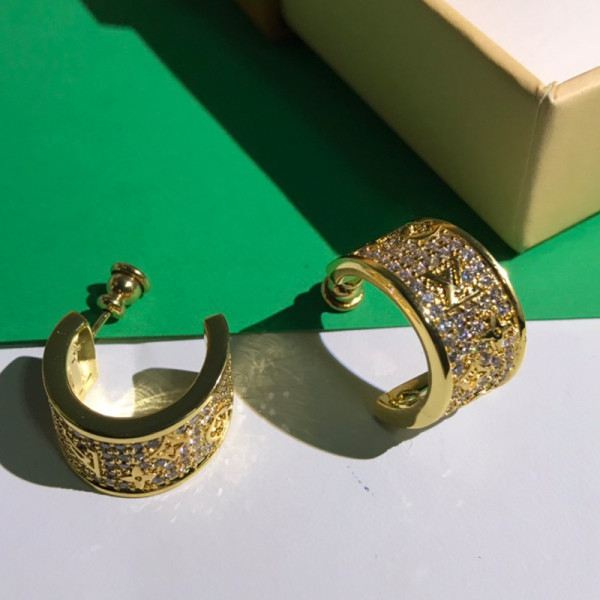 1YE351E Popular Earrings