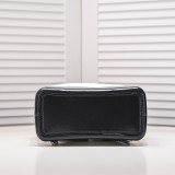 B1X34C262 Popular  leather bag 